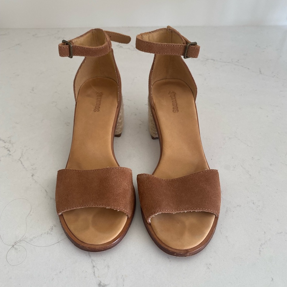 Saludos capri heel size 7
